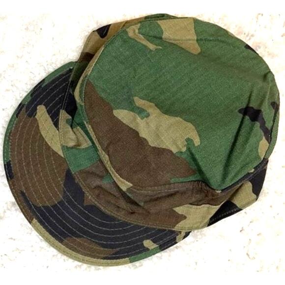 Military Camo Hat/Cover Size 7 1/8 - Picture 1 of 2